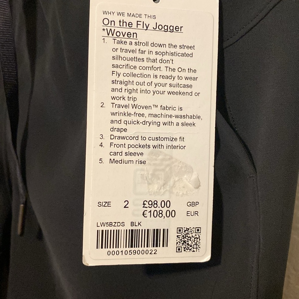 Brand new Lululemon On the fly jogger*woven - Picture 7 of 10